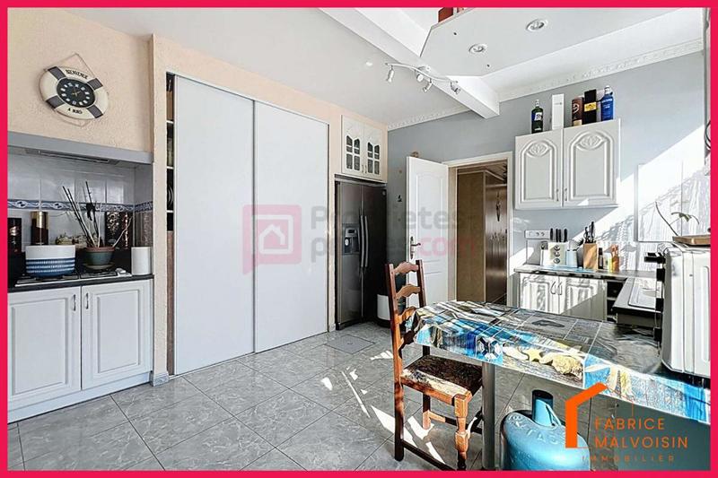 Maison - 195 m² - 6 pièces