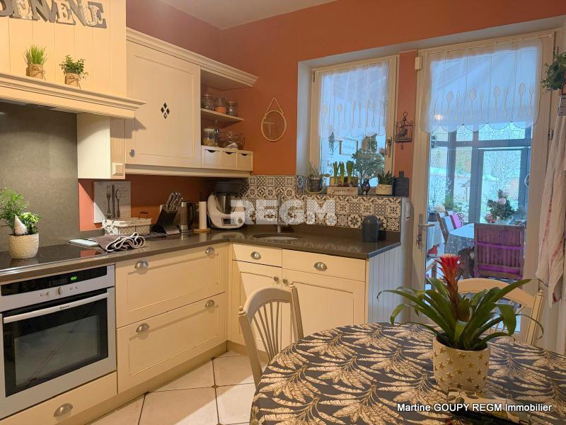 Propriété - 164 m² - 7 pièces