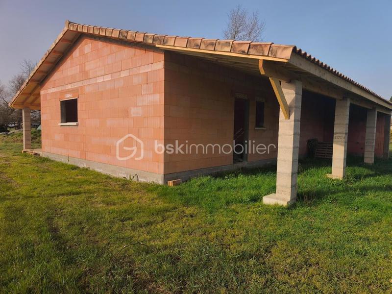 Maison - 110 m² - 1 pièce