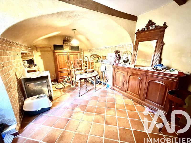 Maison - 186 m² - 8 pièces