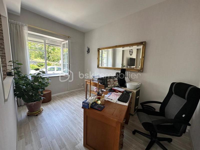 Maison - 288 m² - 12 pièces