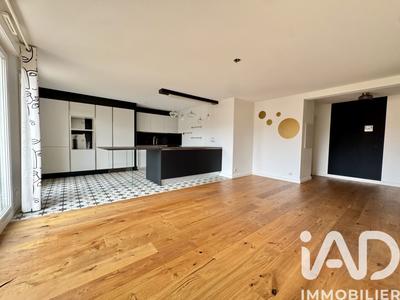 Appartement - 93 m² - 4 pièces
