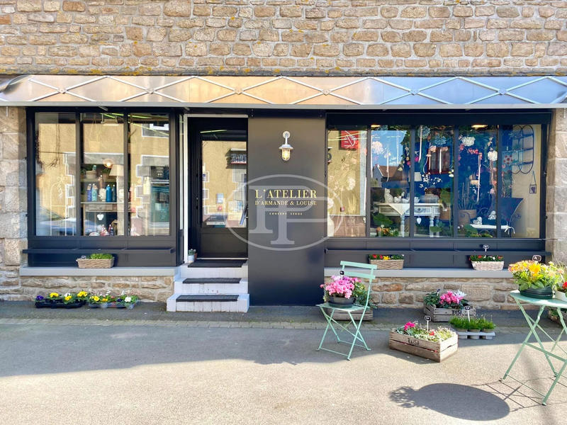 Maison ancienne - 267 m² - 8 pièces