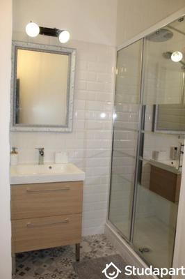 Chambre - 9 m² - 1 pièce