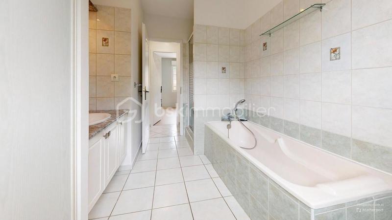 Maison - 140 m² - 7 pièces