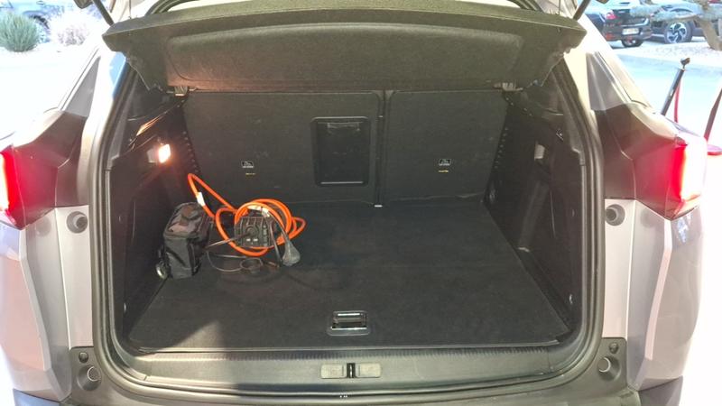 Peugeot 3008 II 1.6 Hybrid 225 E-Eat8 Allure