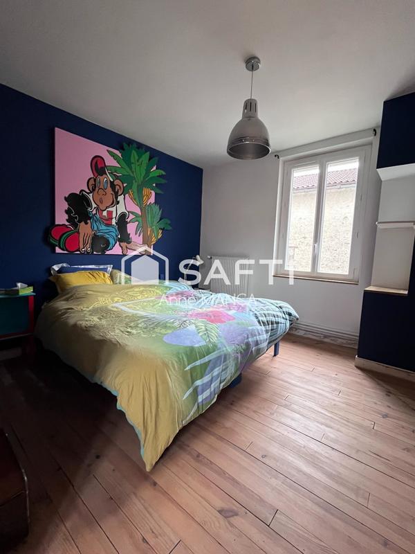 Maison - 220 m² - 7 pièces