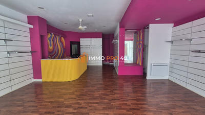 Local commercial - 75 m²