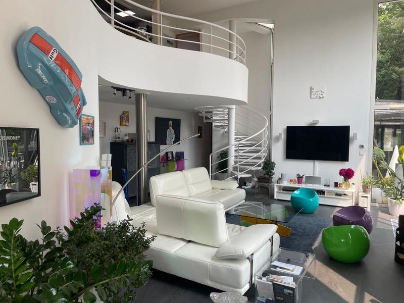 Maison - 240 m² - 5 pièces