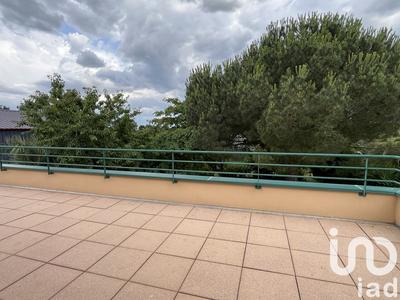 Maison - 237 m² - 8 pièces