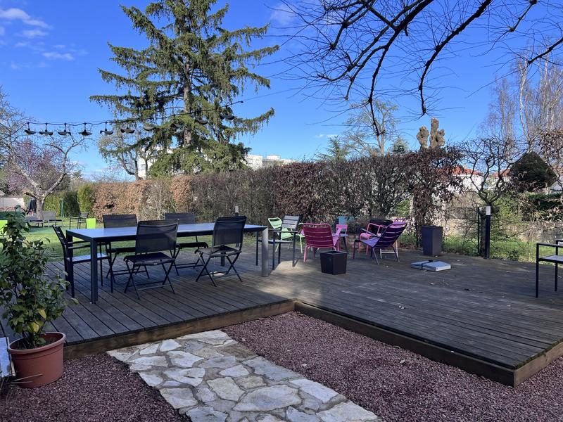 Maison de ville - 208 m² - 6 pièces