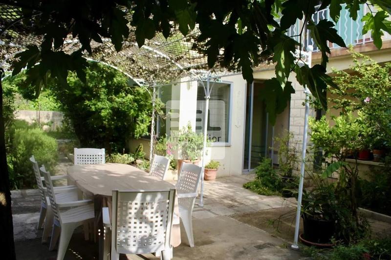 Villa - 195 m² - 8 pièces