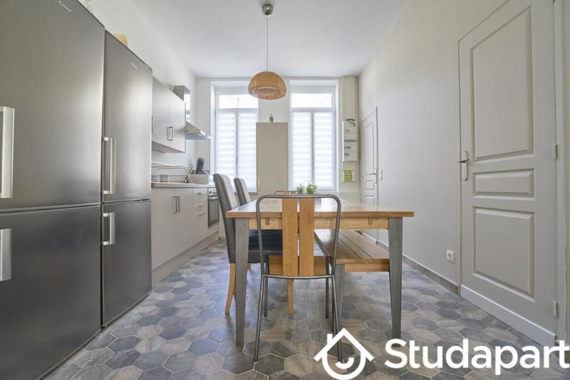 Chambre - 13 m² - 1 pièce