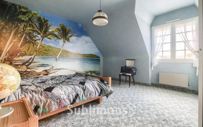 Maison - 145 m² - 9 pièces