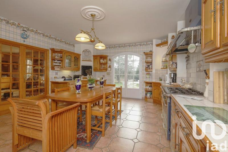 Maison - 321 m² - 10 pièces