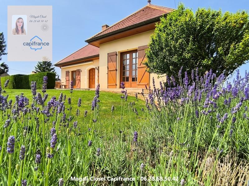 Maison - 216 m² - 9 pièces