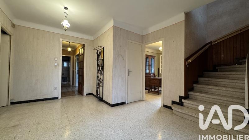 Maison - 180 m² - 7 pièces