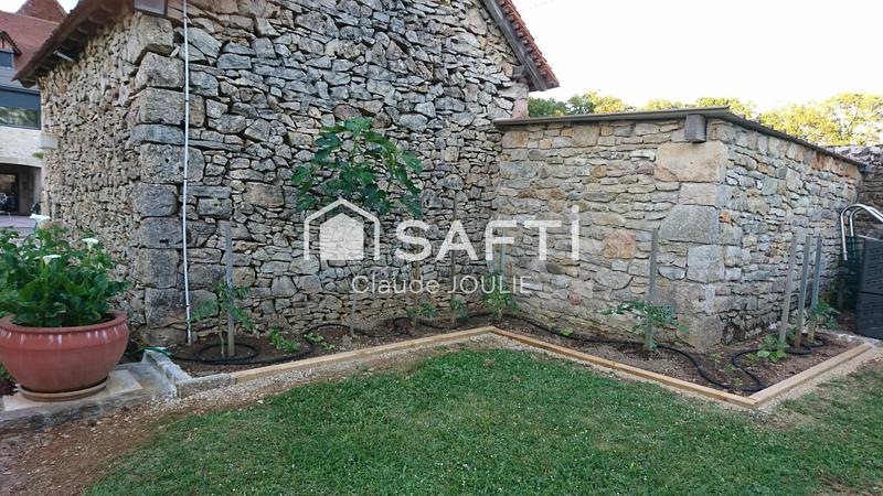 Maison - 249 m² - 10 pièces