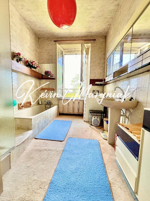 Maison - 296 m² - 6 pièces