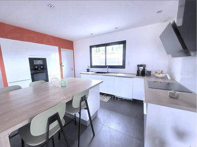 Maison - 151 m² - 5 pièces