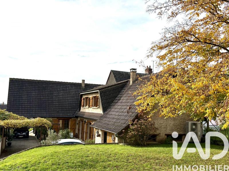 Maison de village - 189 m² - 6 pièces