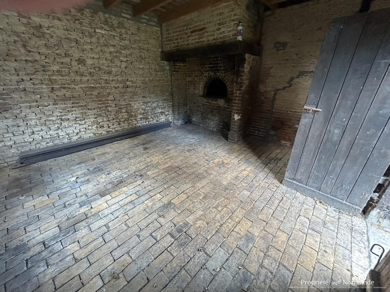 Maison - 310 m² - 11 pièces