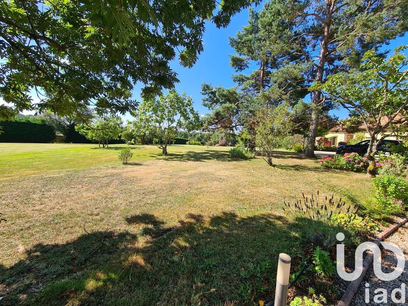 Maison - 202 m² - 6 pièces