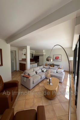 Appartement - 67 m² - 2 pièces