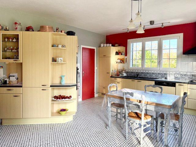 Maison - 157 m² - 7 pièces