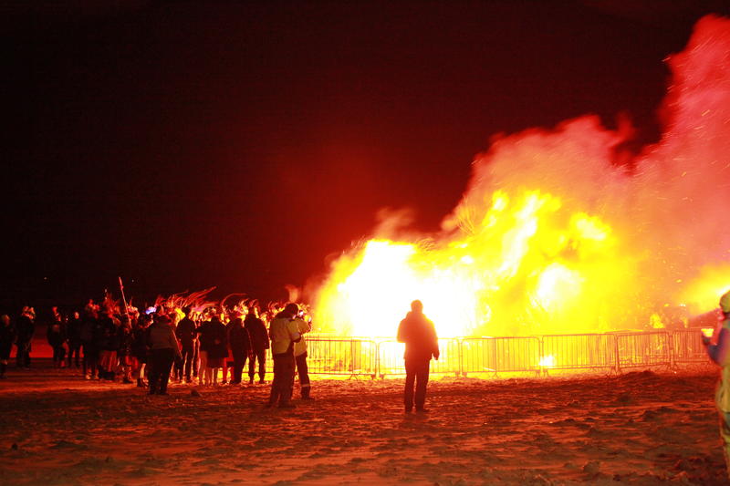 Brûlons Batiss 45 et Guerite