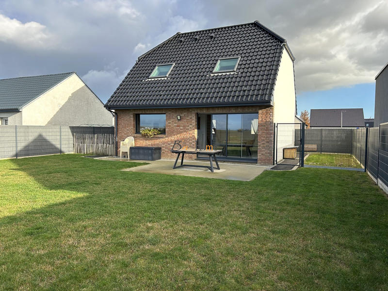 Maison - 90 m² - 5 pièces