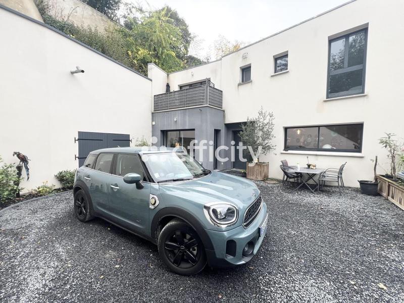 Maison - 107 m² - 5 pièces