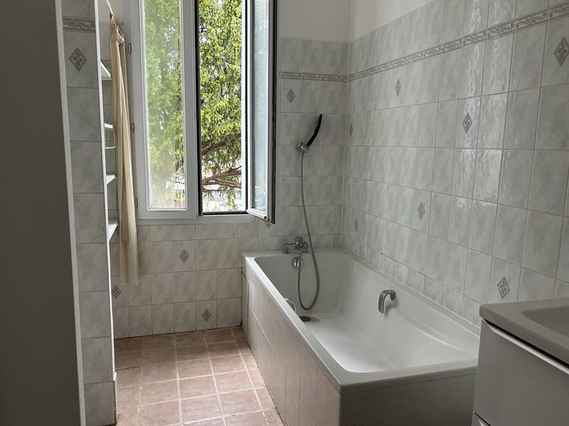 Maison - 80 m² - 5 pièces