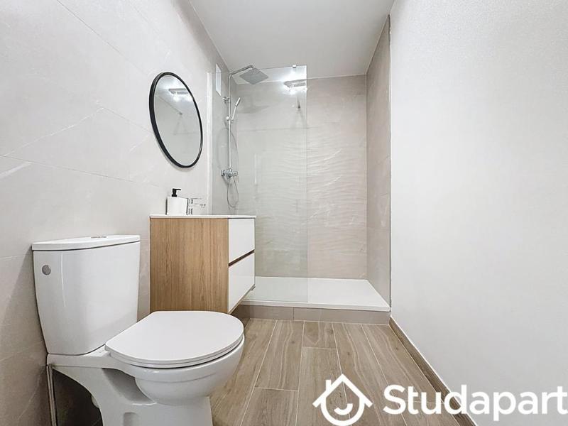 Chambre - 9 m² - 1 pièce