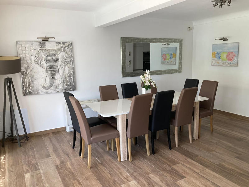 Maison - 140 m² - 5 pièces