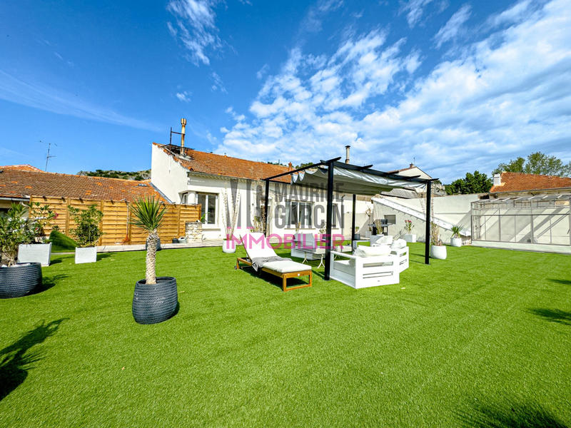 Appartement - 99 m² - 3 pièces