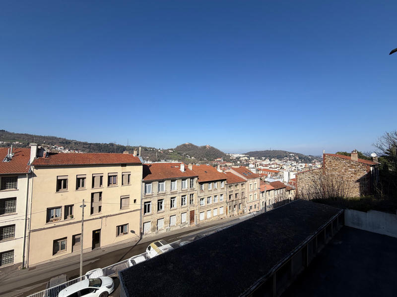 Appartement - 81 m² - 3 pièces