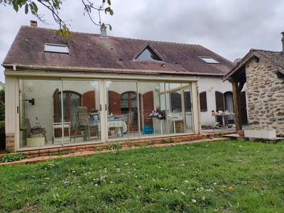 Maison - 390 m² - 11 pièces