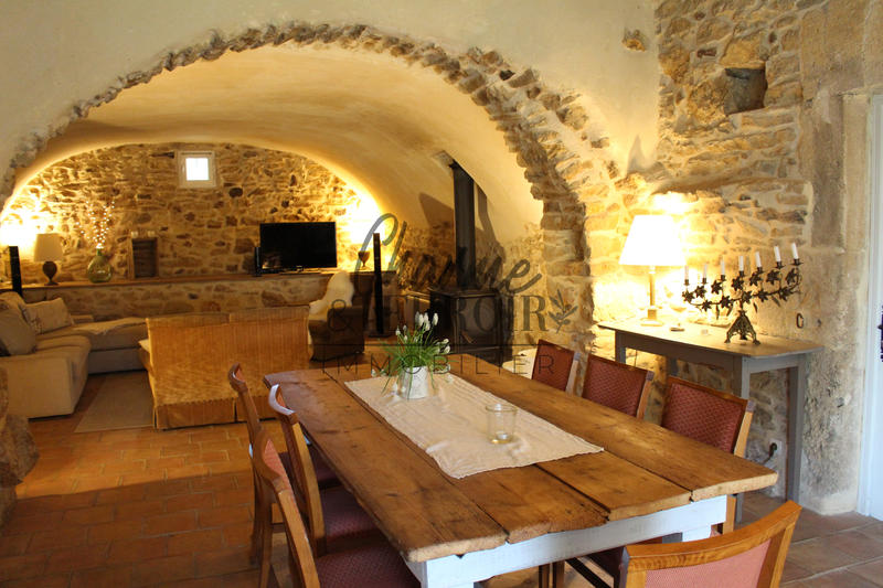 Mas - 228 m² - 10 pièces