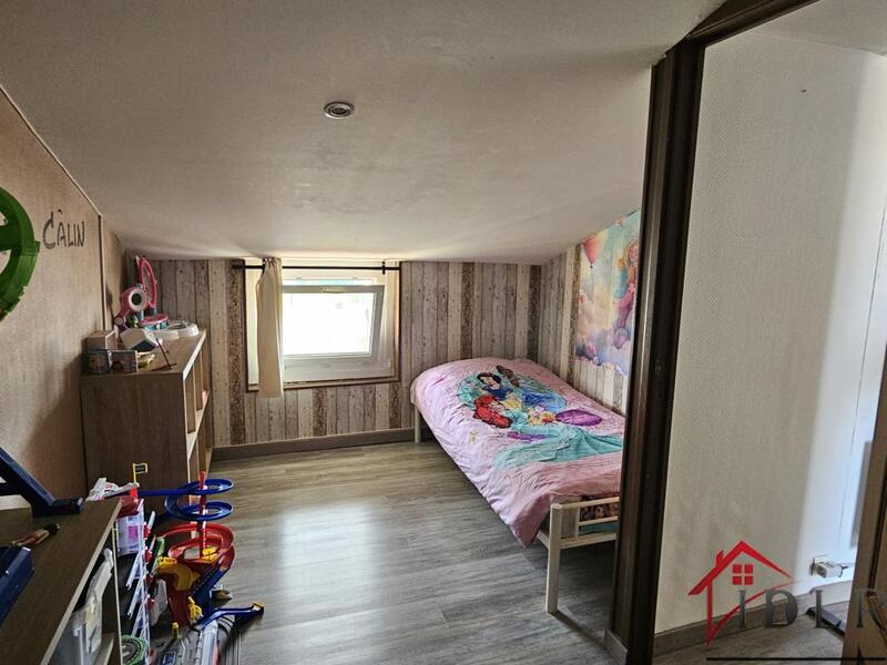 Maison - 91 m² - 5 pièces