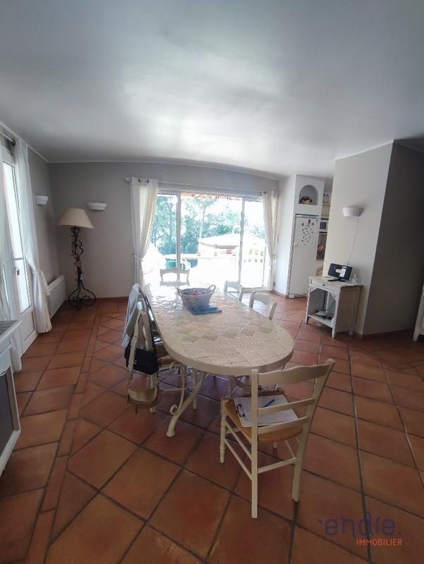 Maison - 142 m² - 4 pièces