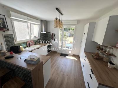 Maison - 113 m² - 6 pièces