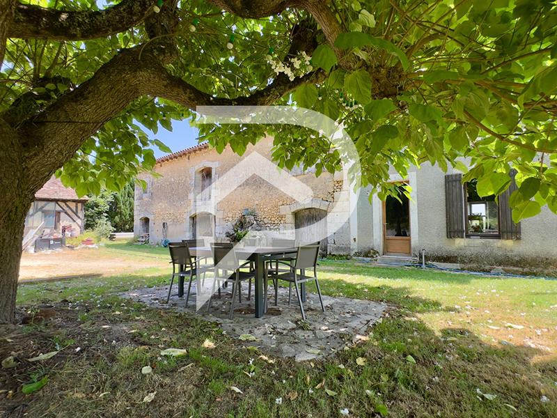 Maison - 157 m² - 4 pièces