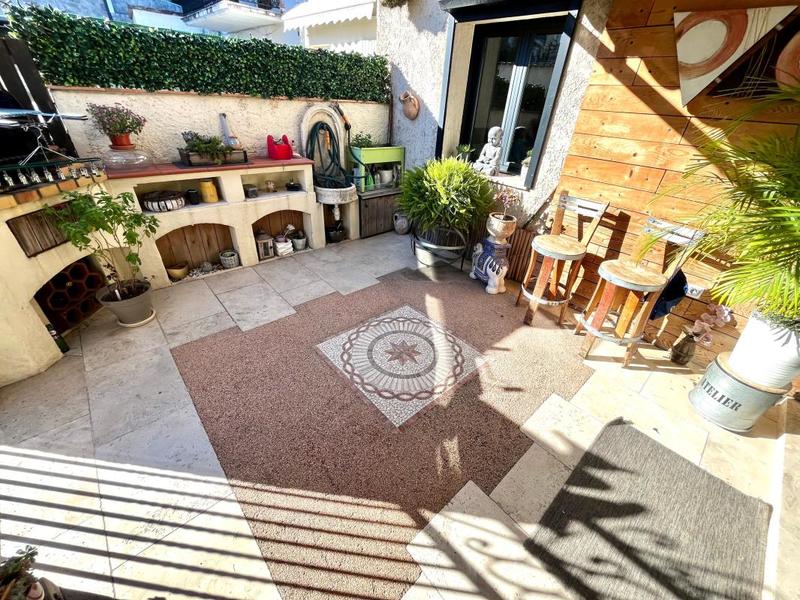 Villa - 100 m² - 3 pièces