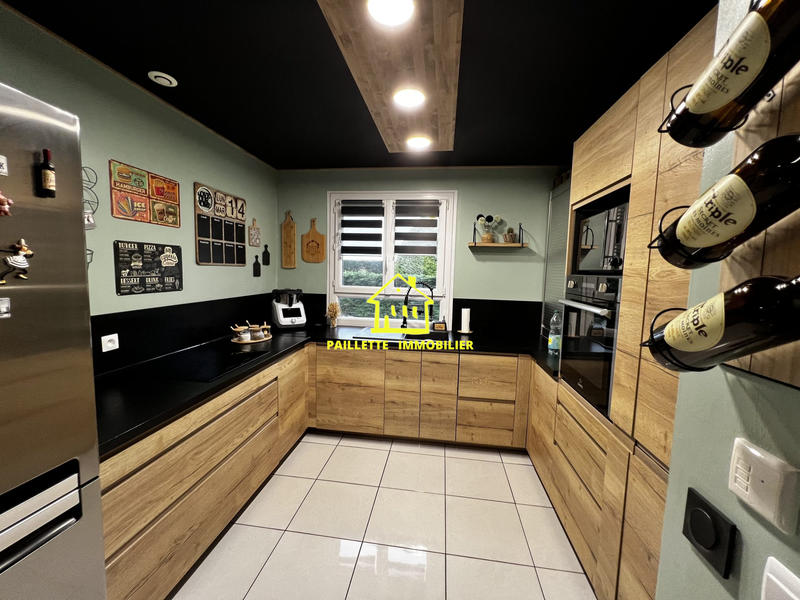 Maison traditionnelle - 150 m² - 5 pièces