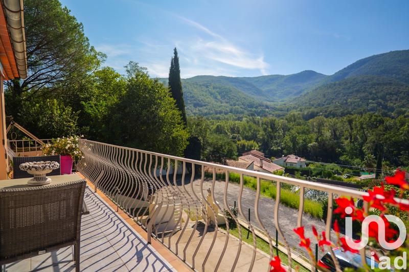 Maison - 142 m² - 7 pièces