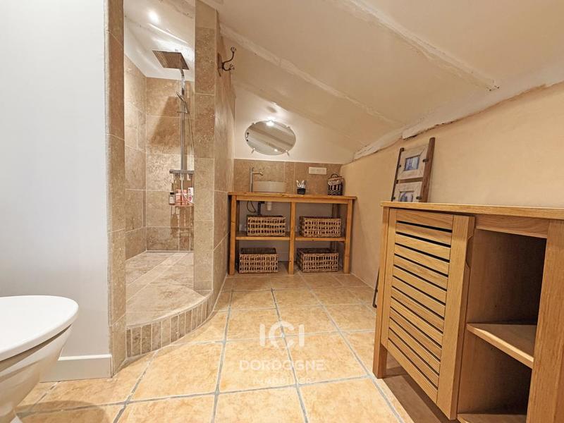 Maison - 263 m² - 8 pièces