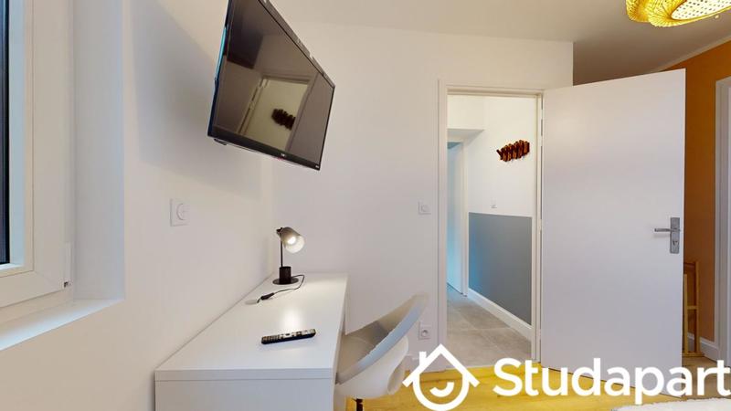 Chambre - 9 m² - 1 pièce