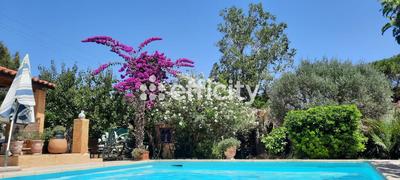 Maison - 185 m² - 7 pièces