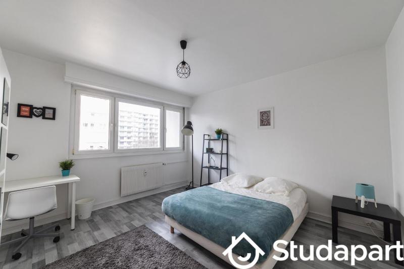 Chambre - 13 m² - 1 pièce